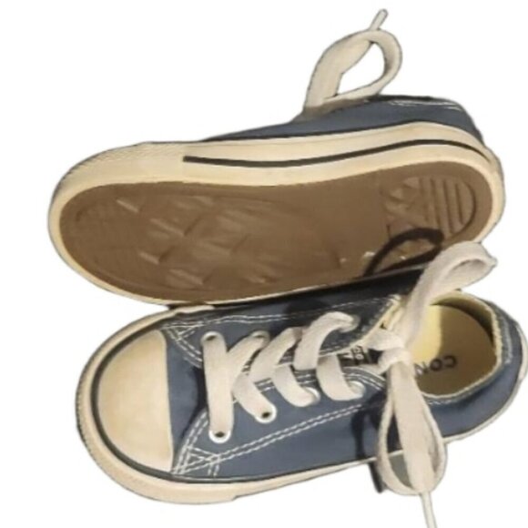 Toddler Converse Shoes - Picture 4 of 5